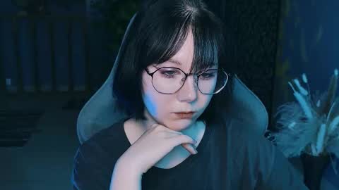 nancymartinez online show from September 25, 7:04 am