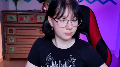 nancymartinez online show from October 18, 9:24 am