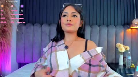 Nanda online show from March 27, 9:49 pm