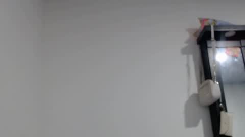 nanim173892 online show from December 16, 5:49 am