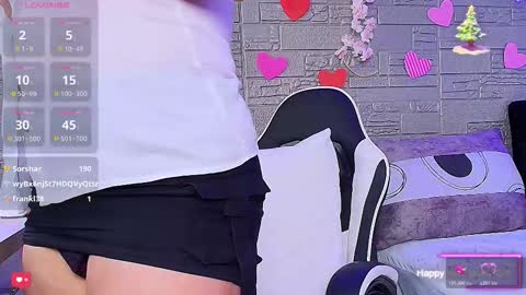 Naomi online show from December 5, 1:53 pm