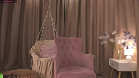 Naomi online show from October 2, 12:20 am