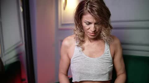  Naomi  online show from April 12, 5:17 pm