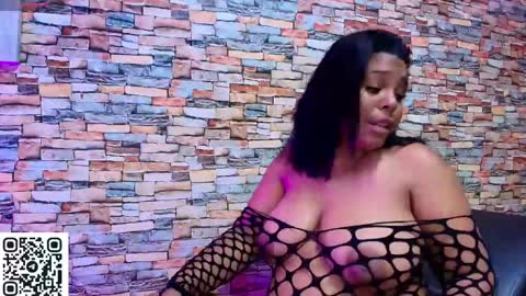 Naomi Campbel online show from June 6, 9:42 pm