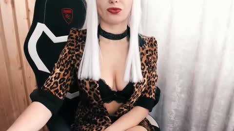 Naomi online show from March 3, 7:48 am