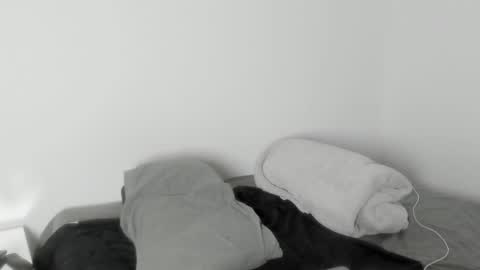 Naomi Moore online show from October 9, 10:15 pm