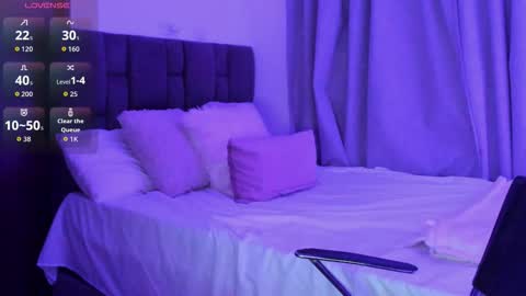 Naomi online show from November 18, 2:25 am