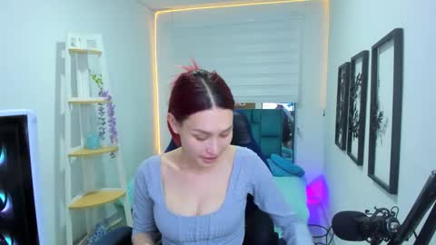 naomy online show from November 26, 1:58 am