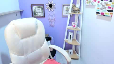 naomy online show from July 10, 7:46 am