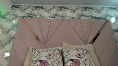 Naomy online show from March 9, 10:25 pm