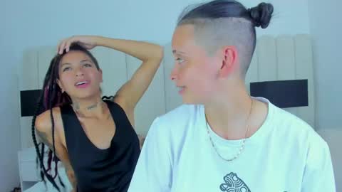 NaomyAndDany online show from January 17, 9:39 pm