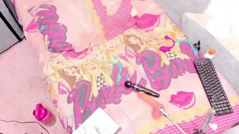 Naomyfoxx online show from April 18, 4:14 am