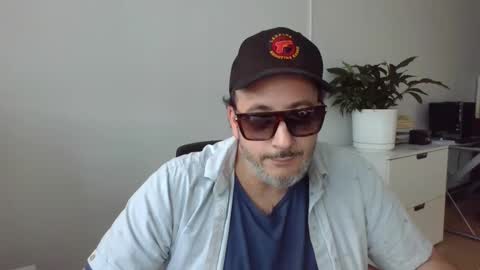 nassobout online show from September 11, 7:37 pm