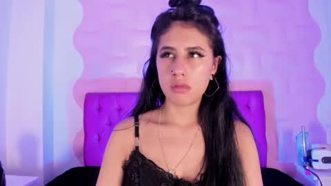 Maira online show from December 3, 8:42 pm