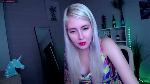 Snapshot of nastasya_cute chatting on January 15, 5:08 am Nastya online show from January 15, 5:08 am