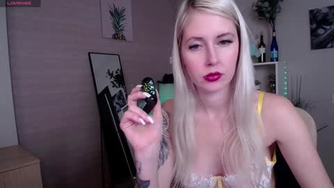 Snapshot of nastasya_cute chatting on February 5, 5:09 am Nastya online show from February 5, 5:09 am