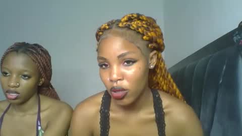 nasty_divah online show from May 27, 6:21 am