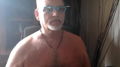 Daddy online show from March 10, 8:45 pm