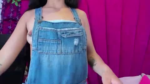 natalia pinkk online show from June 3, 3:42 am