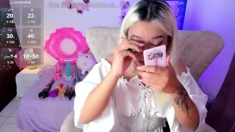 Nataliua Henao online show from April 19, 10:12 pm