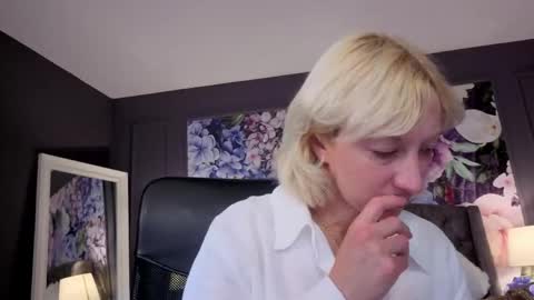 Natalie online show from June 8, 5:08 am