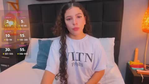 N A T A L I E online show from November 22, 12:36 pm