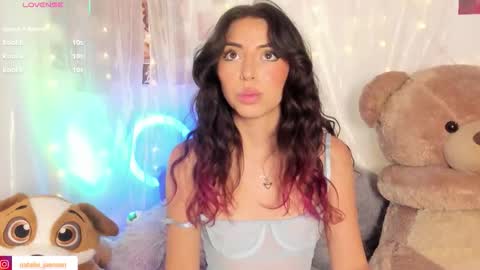       online show from February 8, 11:19 pm