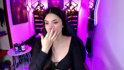 natalie  online show from June 6, 8:15 pm