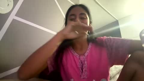 natasha_shine22 online show from August 6, 2:31 am
