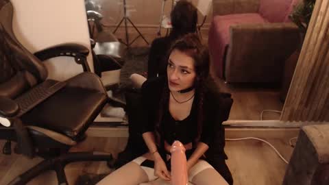 Nathasha online show from October 6, 9:32 pm