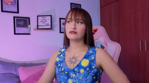 Nathalia Ramirez online show from April 3, 12:17 am