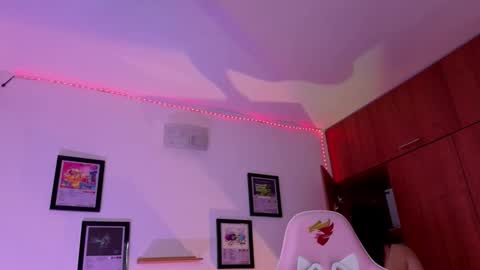 Nathalia Ramirez online show from February 23, 10:06 am