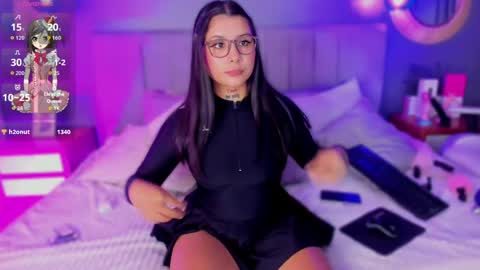 nathalia stone  online show from May 7, 3:46 am