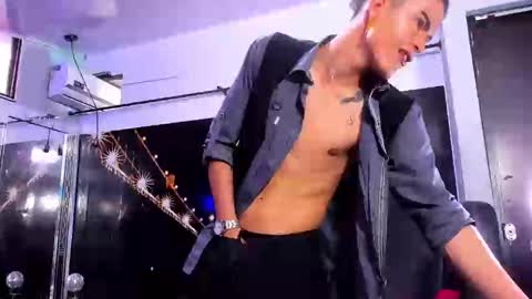 nathan_carson1 online show from December 7, 6:21 pm