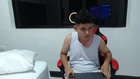 NathanBrooks online show from December 15, 11:34 pm