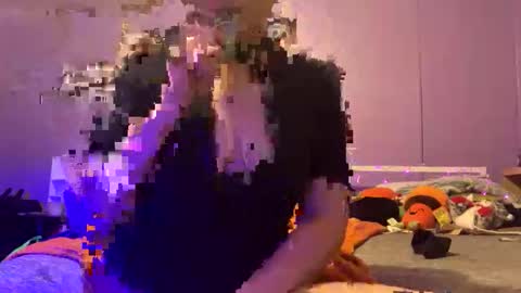 nathespacealien online show from December 17, 4:25 pm