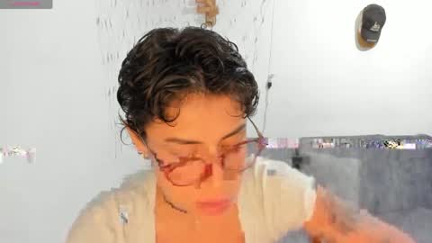 natt_op online show from April 9, 11:43 pm