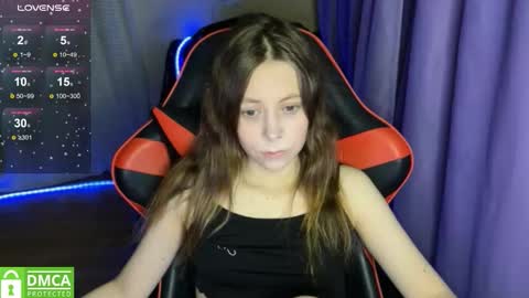 natural_babe666 online show from December 16, 7:53 pm