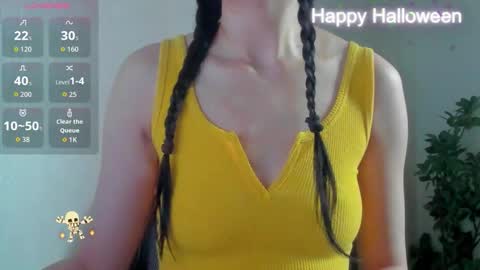 Snapshot of natural_form chatting on October 28, 6:47 am peach online show from October 28, 6:47 am