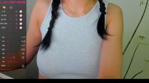 Snapshot of natural_form chatting on December 26, 2:59 pm peach online show from December 26, 2:59 pm