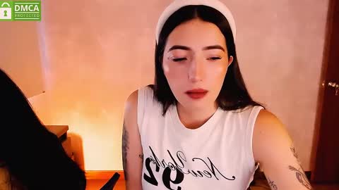 Snapshot of natval_ chatting on January 9, 11:25 am Natalia  Valeria online show from January 9, 11:25 am