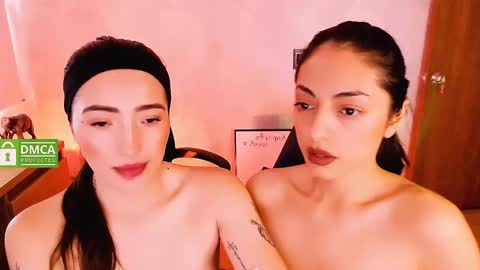 Snapshot of natval_ chatting on December 14, 2:21 pm Natalia  Valeria online show from December 14, 2:21 pm