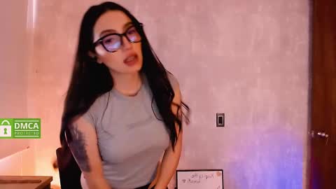 Snapshot of natval_ chatting on February 16, 2:21 pm Natalia  Valeria online show from February 16, 2:21 pm