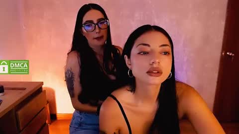 Snapshot of natval_ chatting on February 9, 11:25 am Natalia  Valeria online show from February 9, 11:25 am