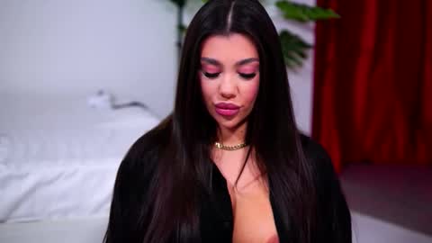 Snapshot of natydesiree chatting on October 5, 9:18 am Naty online show from October 5, 9:18 am