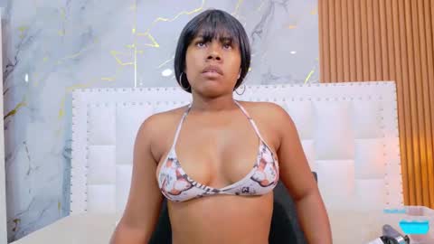 Snapshot of naughty_ebonyy chatting on October 3, 4:21 am SASHA online show from October 3, 4:21 am