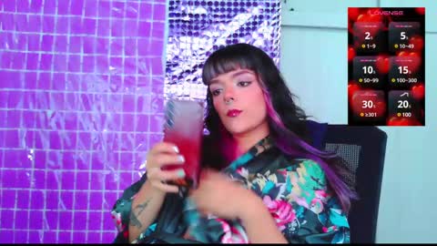 Em  please help me reach 100 thumbs up 3 online show from March 2, 4:32 pm