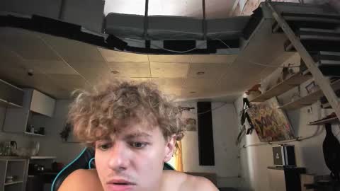 Snapshot of naughty_nik43 chatting on September 28, 10:02 am Nik online show from September 28, 10:02 am