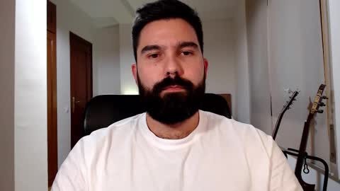 Tom online show from November 1, 5:23 pm