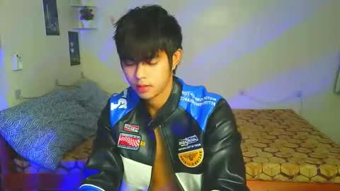 Loue online show from October 31, 11:10 am